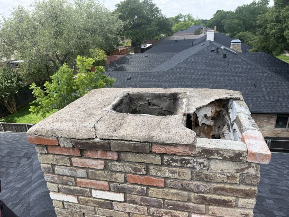 Failing mortar joints and spalling brick before tuckpointing in Dallas